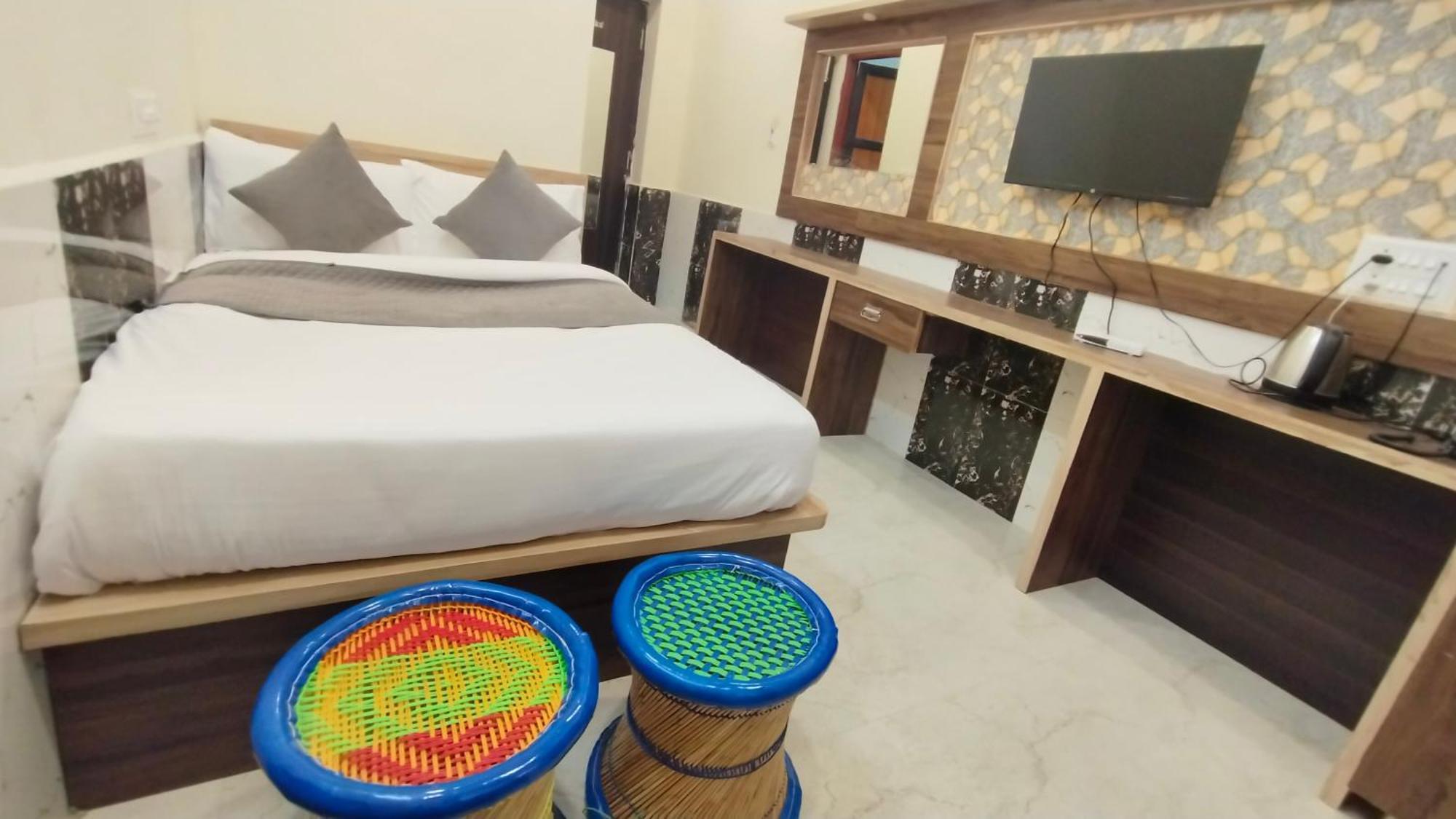 Hotel Grand Vijay Пушкар Экстерьер фото
