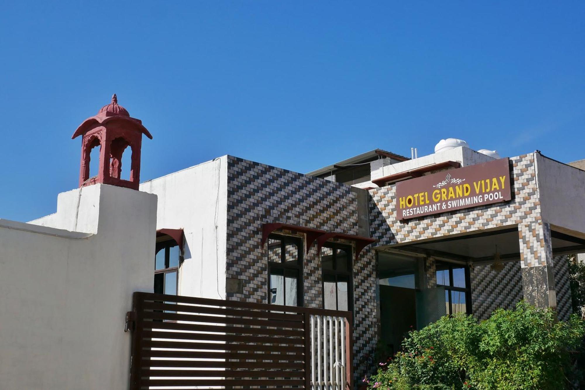 Hotel Grand Vijay Пушкар Экстерьер фото